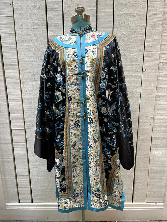 Rare Fine Antique Qing Dynasty Silk Embroidered Robe Kimono