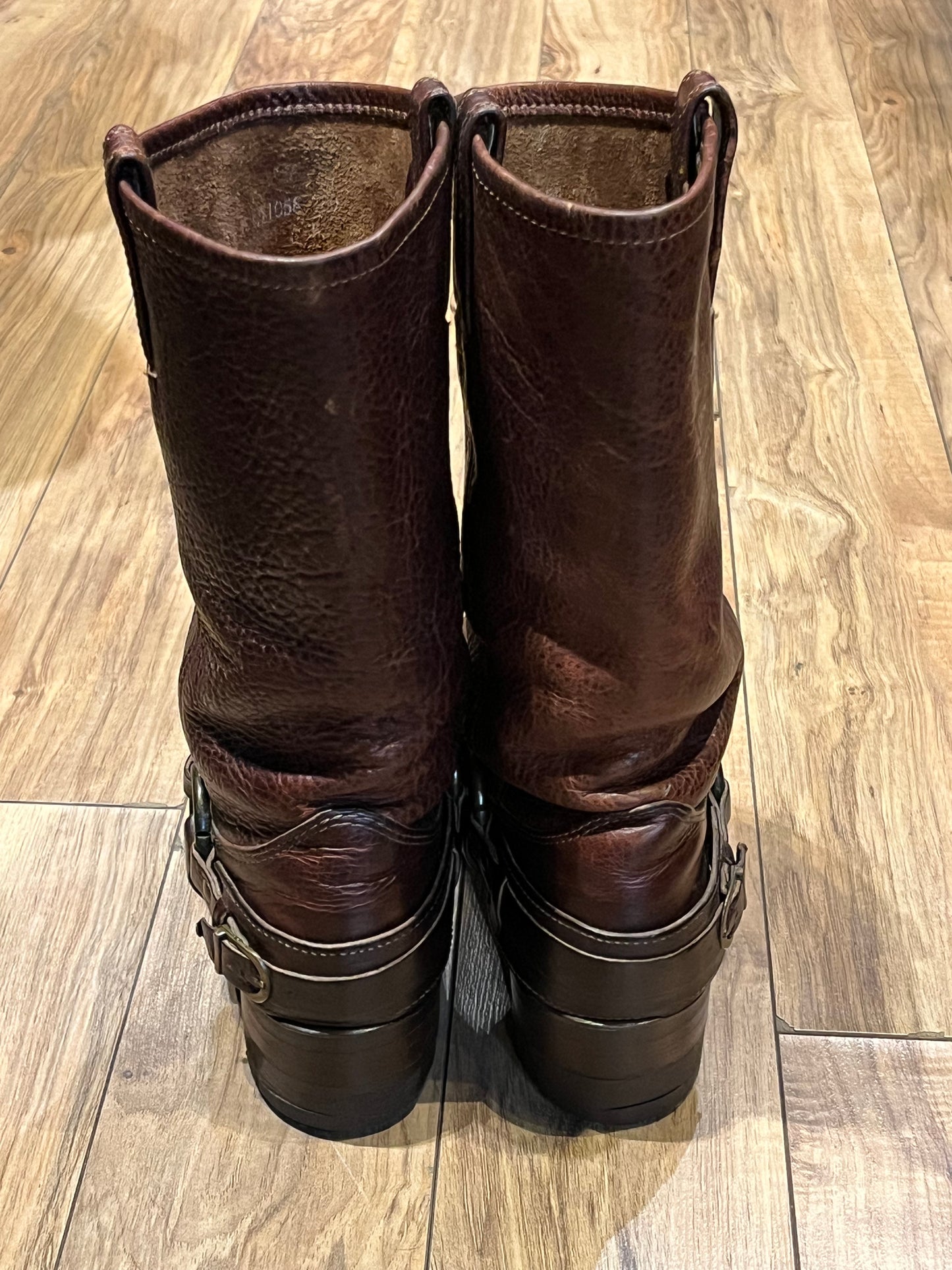 Vintage Frye brown harness boots with chisel toe, full grain leather upper and synthetic sole. Made in USA Size 7.5 US Women