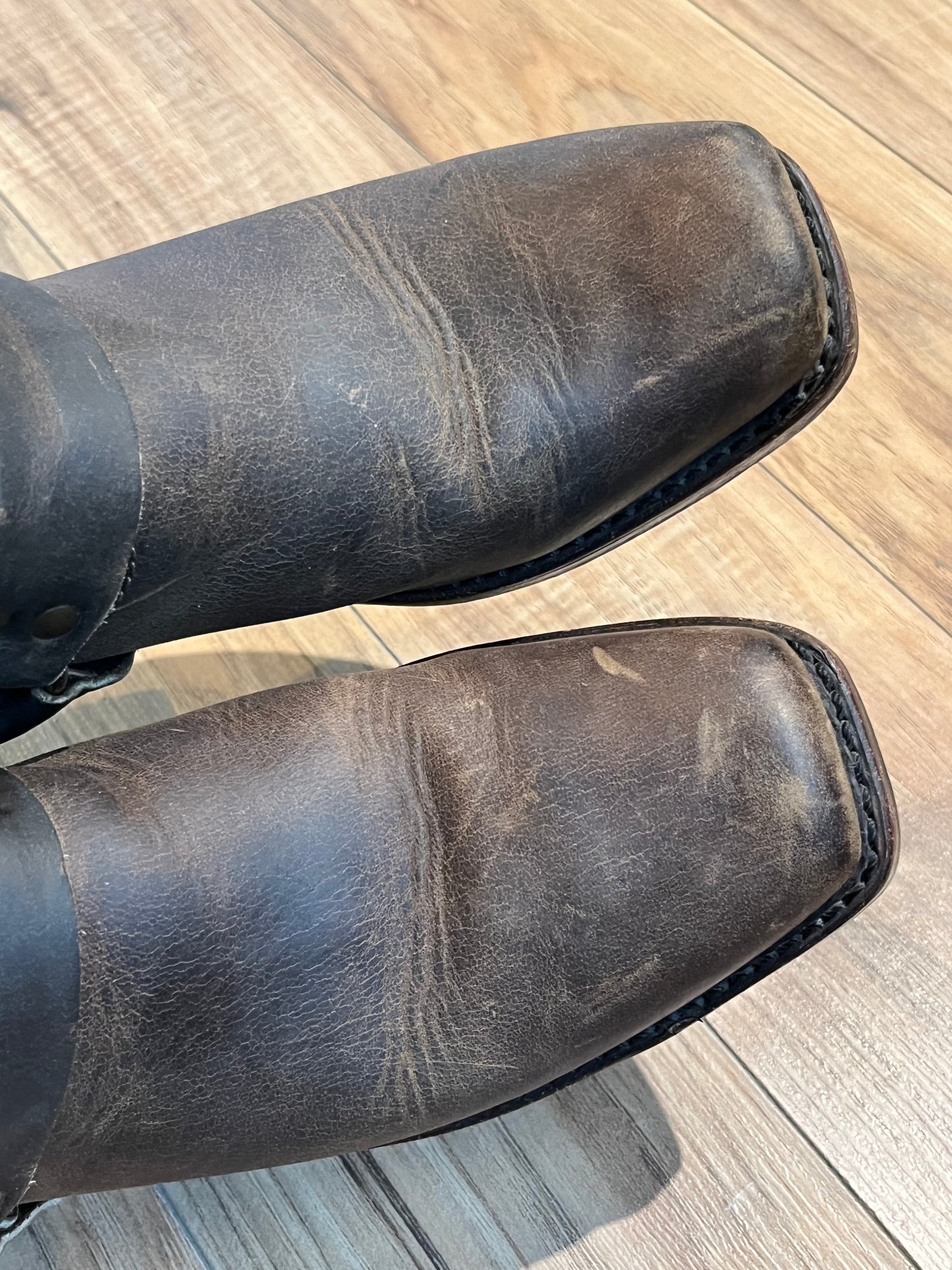 Vintage Frye ankle harness boots with chisel toe, full grain leather upper and synthetic sole. Made in USA Size 6 US women