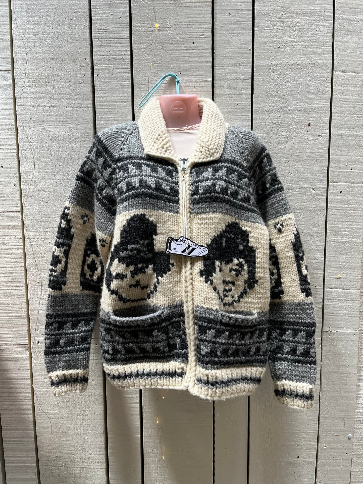 North Star “Bob and Doug Mackenzie’s Great White North” Cowichan Style Zip Cardigan, NWT, Made in Canada, Size Medium