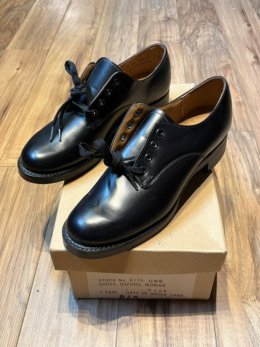 Vintage 1980’s Deadstock RCMP Issue Black Leather Oxford Shoes, Made in Canada, Size Women’s 7.5 AA US