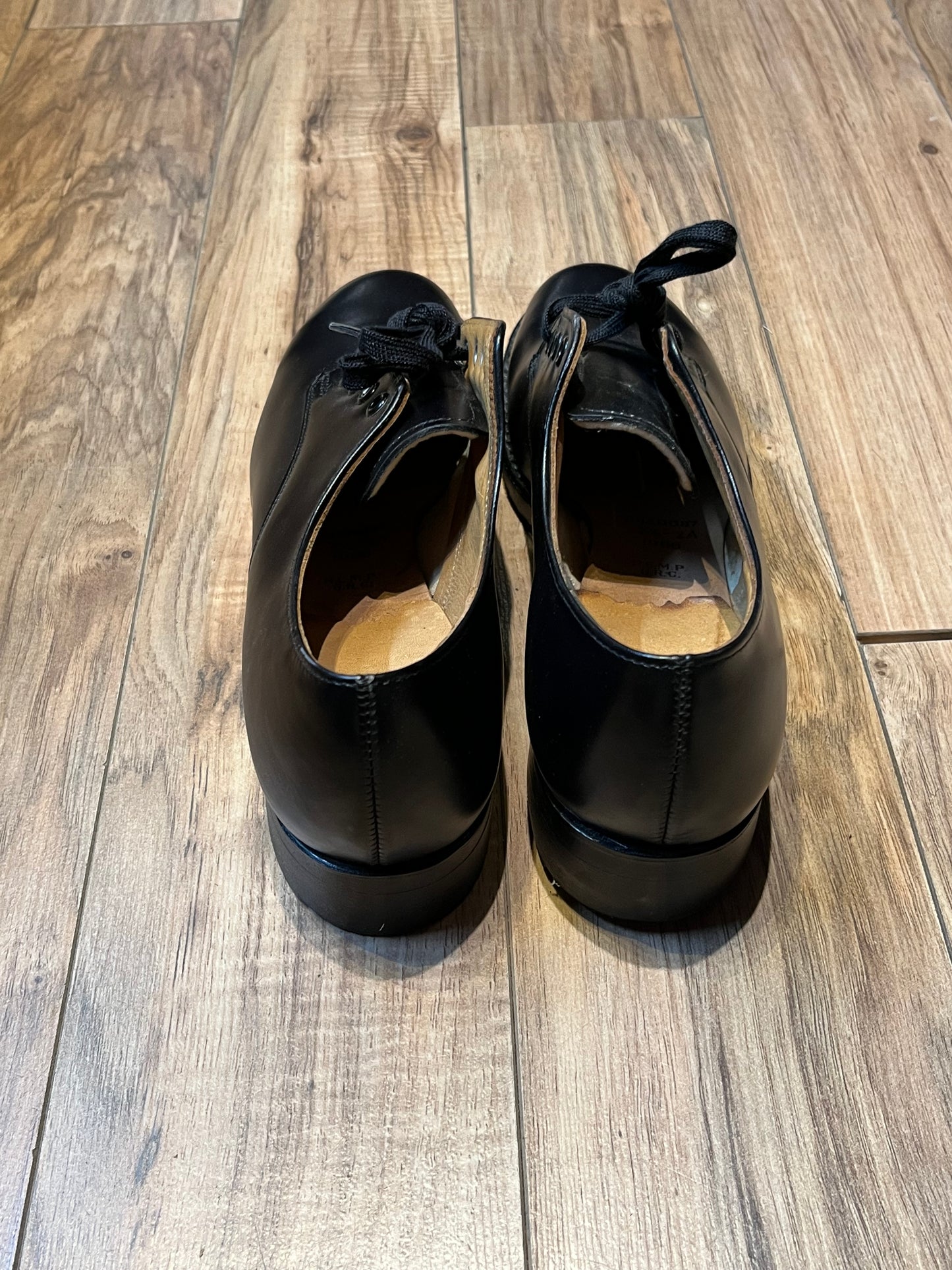 Vintage 1980’s Deadstock RCMP Issue Black Leather Oxford Shoes, Made in Canada, Size Women’s 7.5 AA US