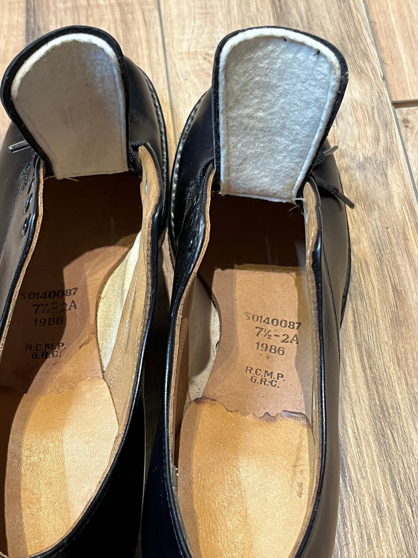 Vintage 1980’s Deadstock RCMP Issue Black Leather Oxford Shoes, Made in Canada, Size Women’s 7.5 AA US