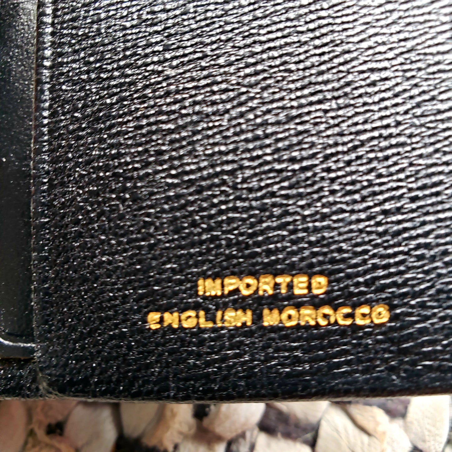 Kingspier Vintage - Vintage Imported English Morocco Wallet. Fine natural pebbled grain leather as new.