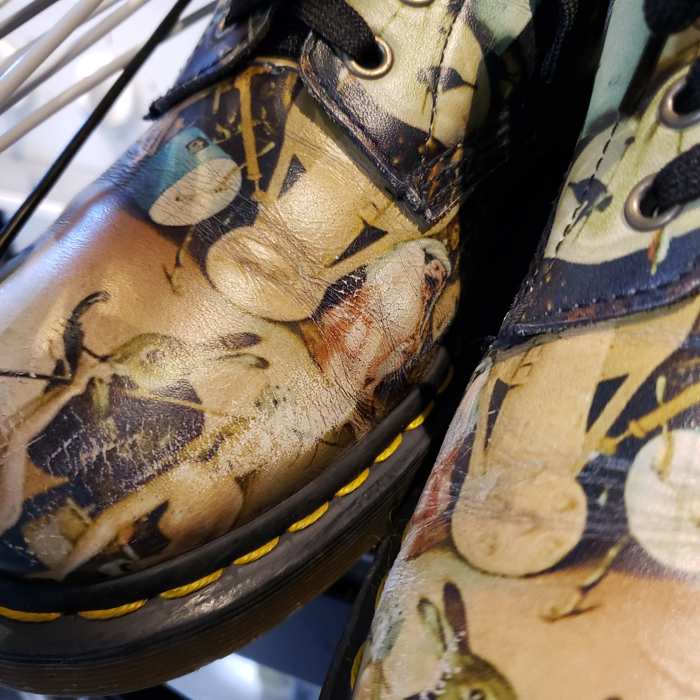 doc marten, heaven, bosch, kingspier, vintage, boots, docs