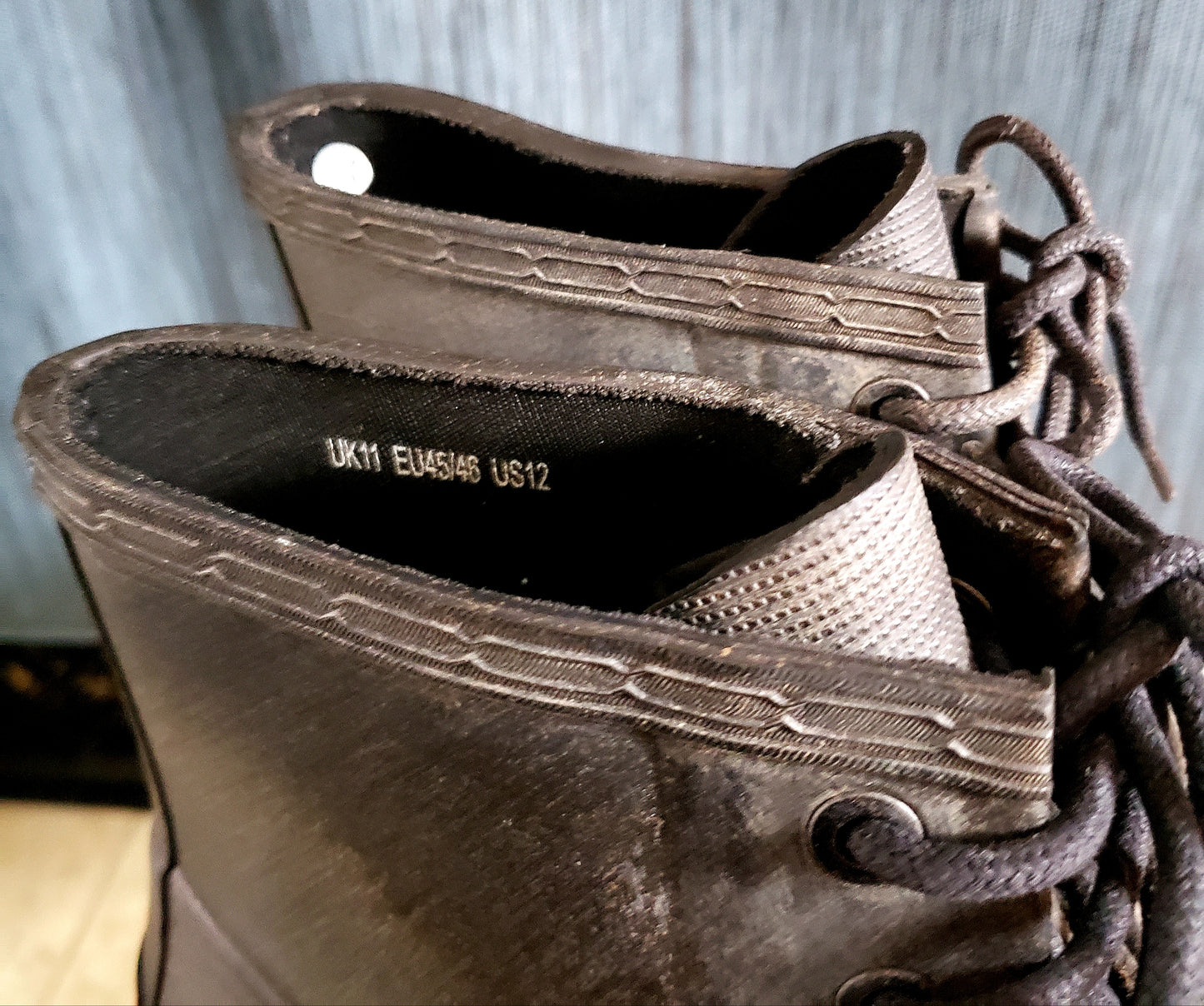 Hunter, wellington, wellies, rubber boots, lace up, kingspier, man in the high castle