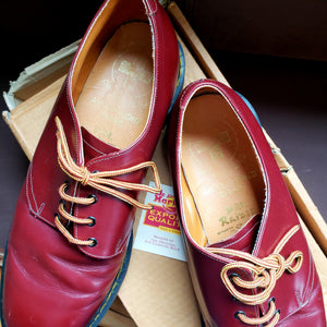 Vintage Circa 1990's Shelly's Exclusive 4 eyelet Derby "D.M. Raiders" Smooth Cherry Red Leather Shoes. Made in England. UK size 9
