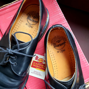 Vintage Circa 1990's B 1461 Z Gibson 4-eyelet Derby Smooth Black Leather Shoes. Made in England. UK size 10. SOLD