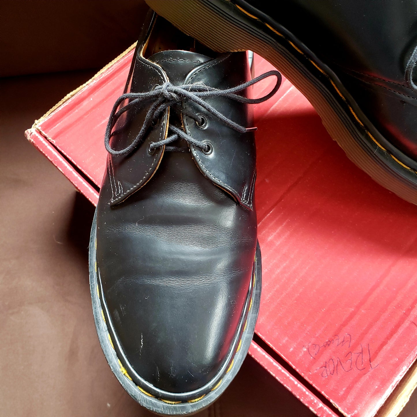 Vintage Circa 1990's B 1461 Z Gibson 4-eyelet Derby Smooth Black Leather Shoes. Made in England. UK size 10. SOLD