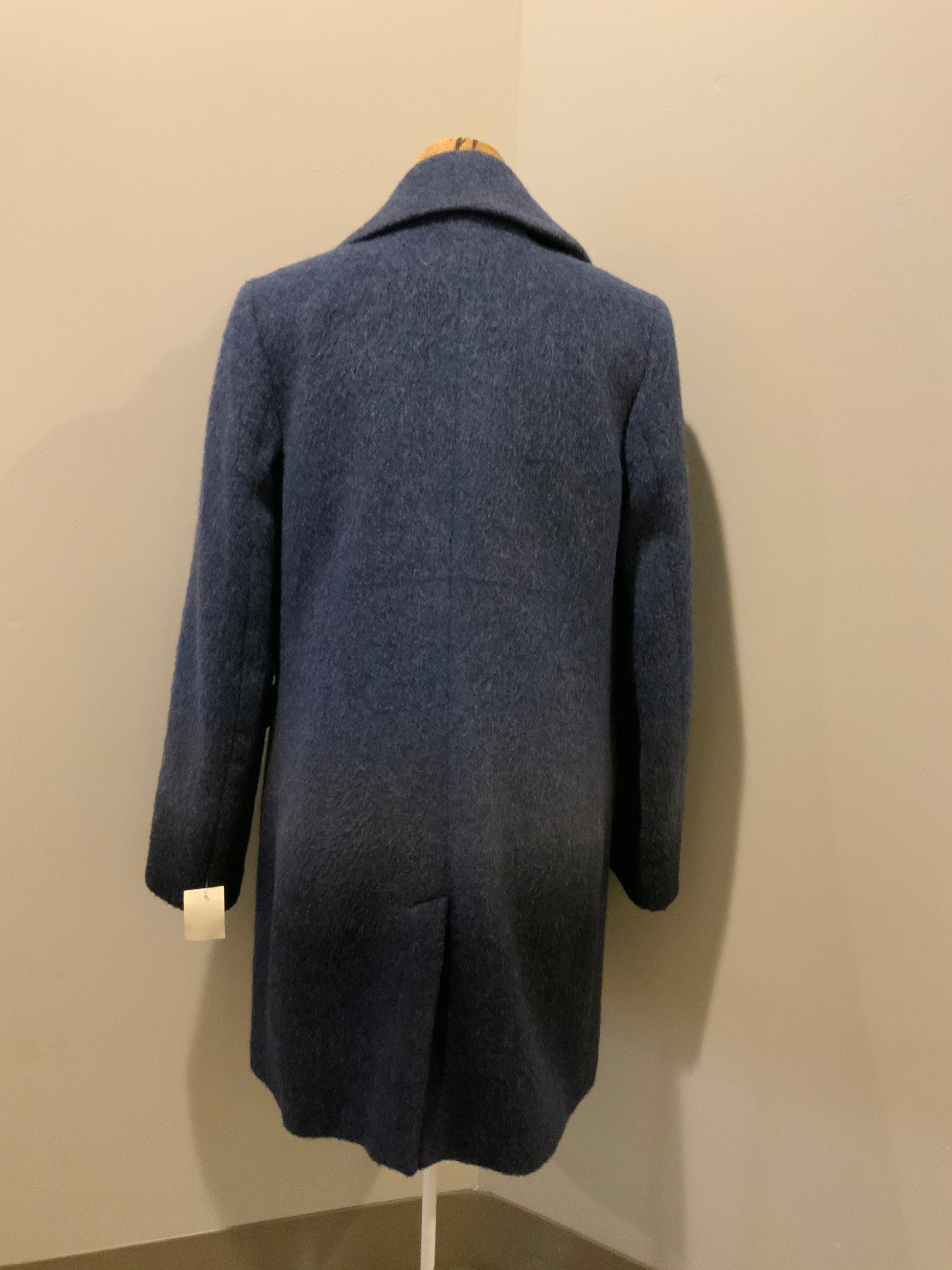 Kingspier Vintage - Banana Republic navy blue ombre silky soft wool blend coat, double breasted with front pockets. Fits a size medium.