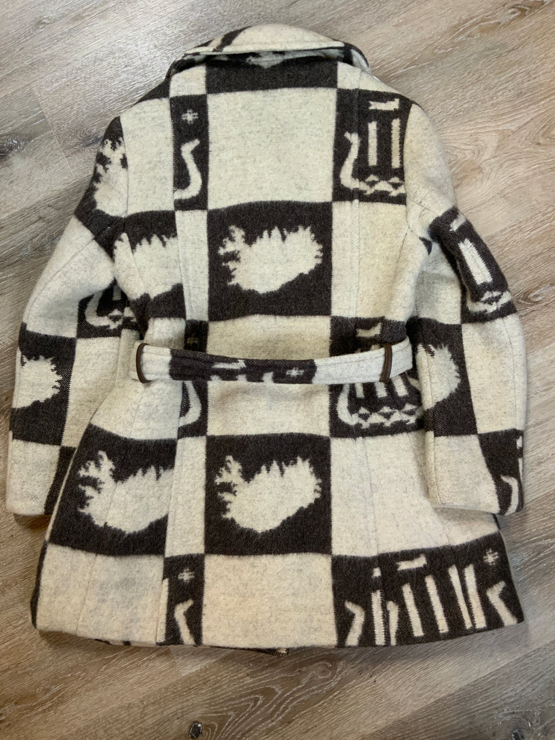 Kingspier Vintage - Icewool 100% pure virgin wool coat. Brown and cream pattern with belt, wooden buttons and a top snap closure. Made in Iceland. Fits size 14.
