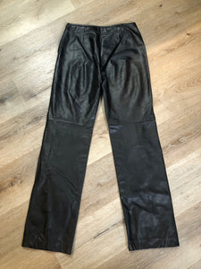 Danier black leather straight leg pants with side zip closure, partially lined. Size 4 Canadian (28x31).

