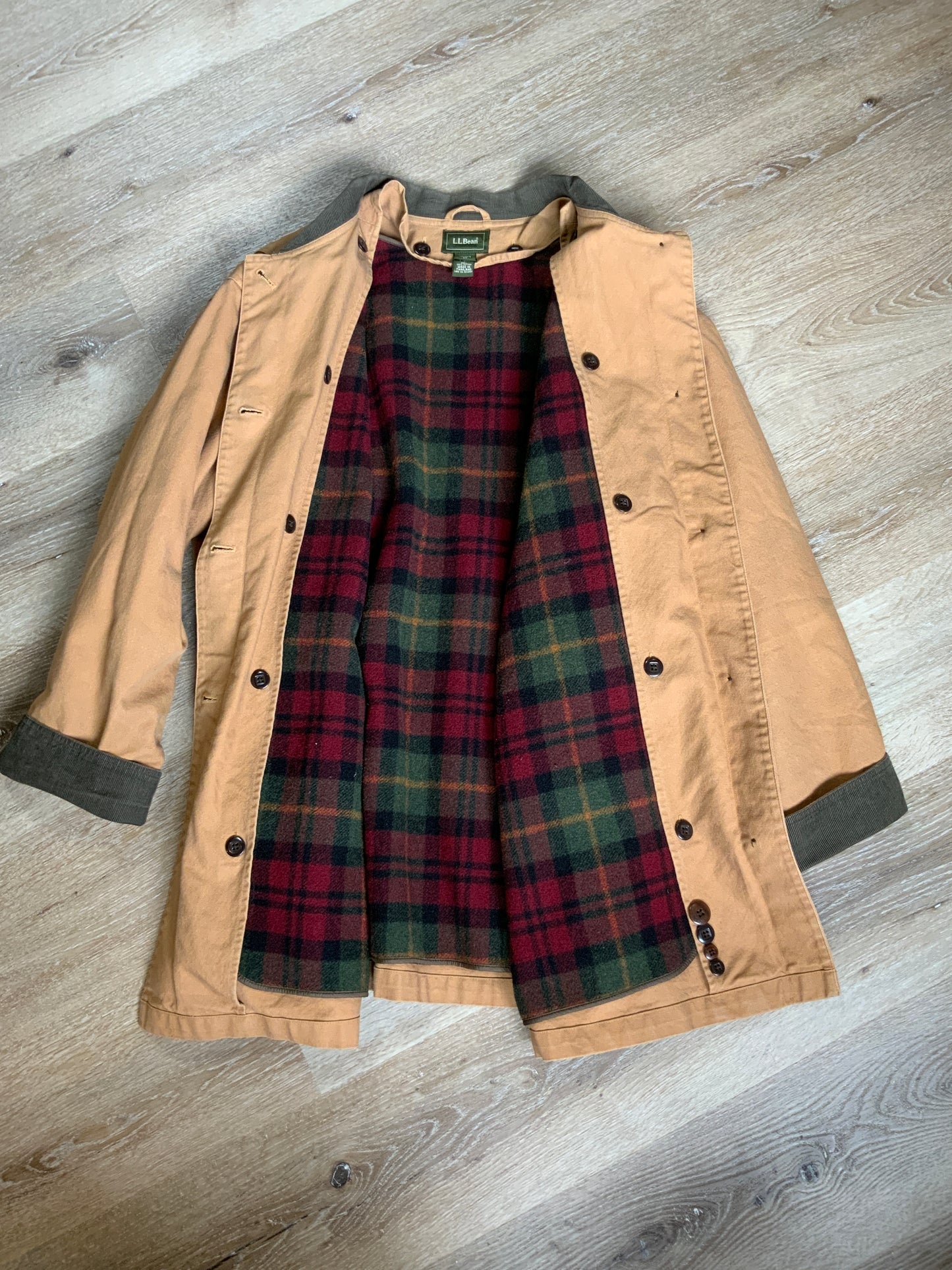 Kingspier Vintage - L.L.Bean tan field jacket with green corduroy collar and cuff, four front patch pockets button closures, removable plaid wool blend liner. Size 2XL women’s.