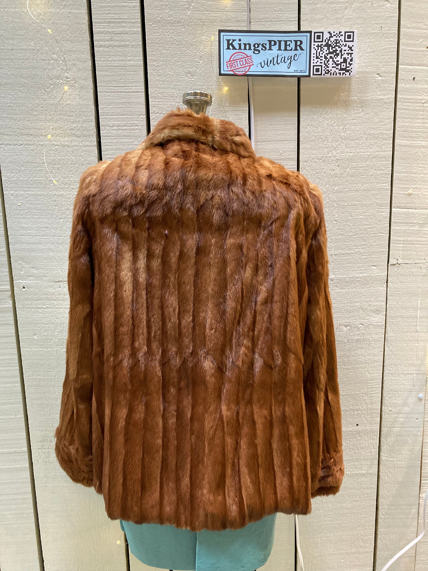 Kingspier Vintage - Vintage Louis Saltzman fur opera coat with hook and eye closures and twp front pockets, one inside pocket.
Made in USA.