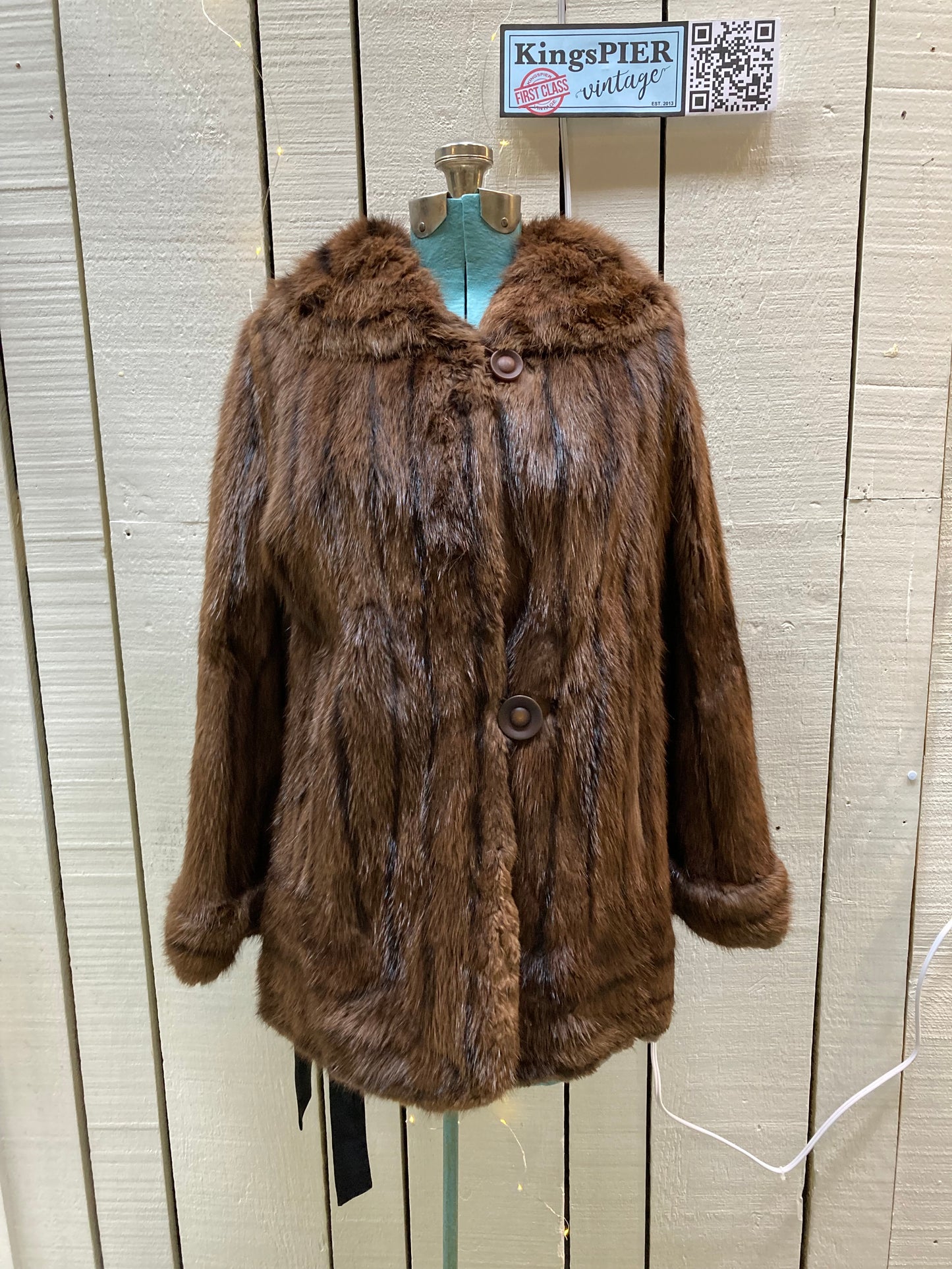 Kingspier Vintage - Vintage Charles Brown Furriers LTD Fur Coat with satin lining, H.D. monogram and large buttons.
Made in Halifax, Canada.