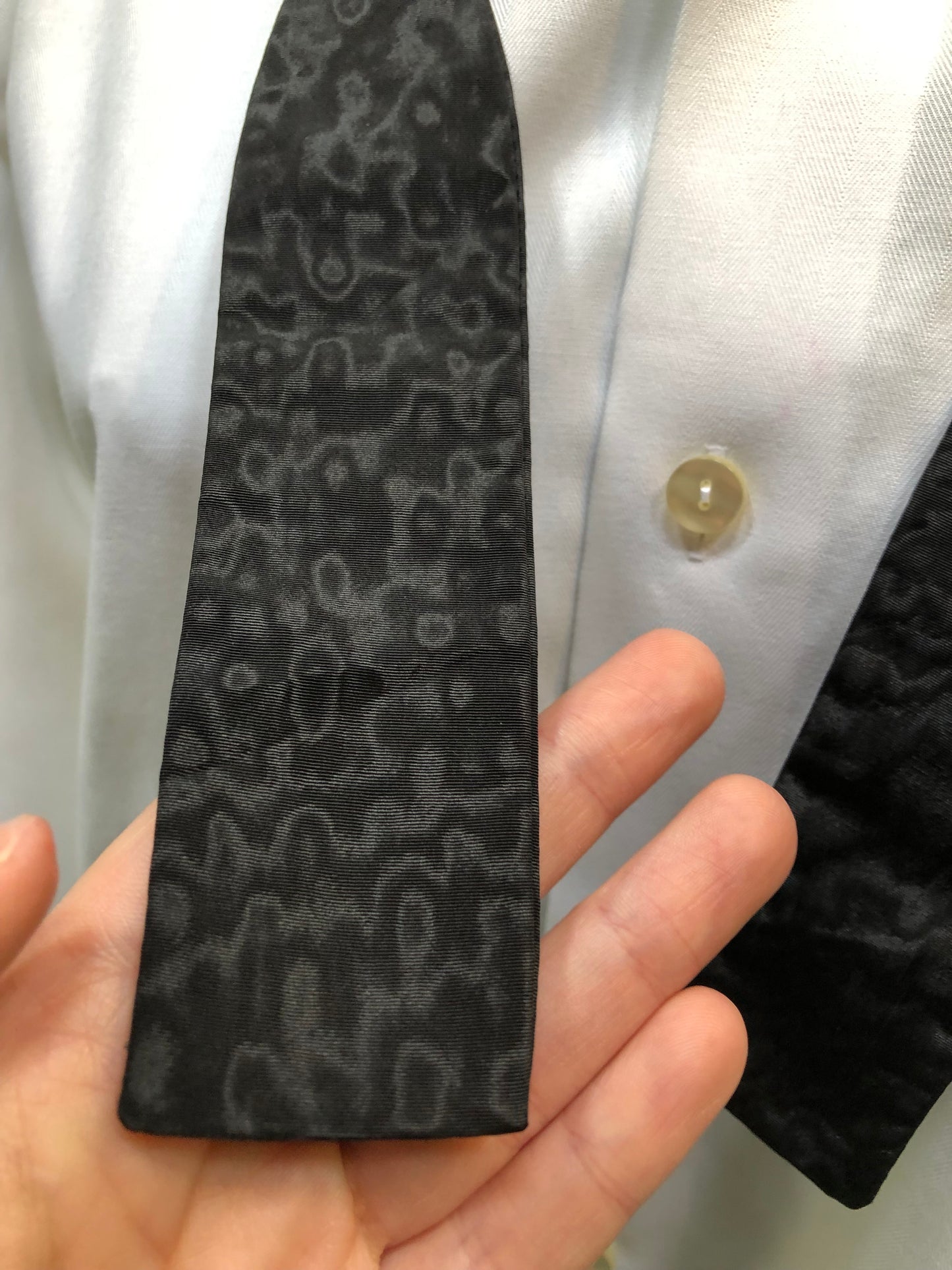 Kingspier Vintage - Vintage A.Sulka & Company black watered silk batwing style bow tie.