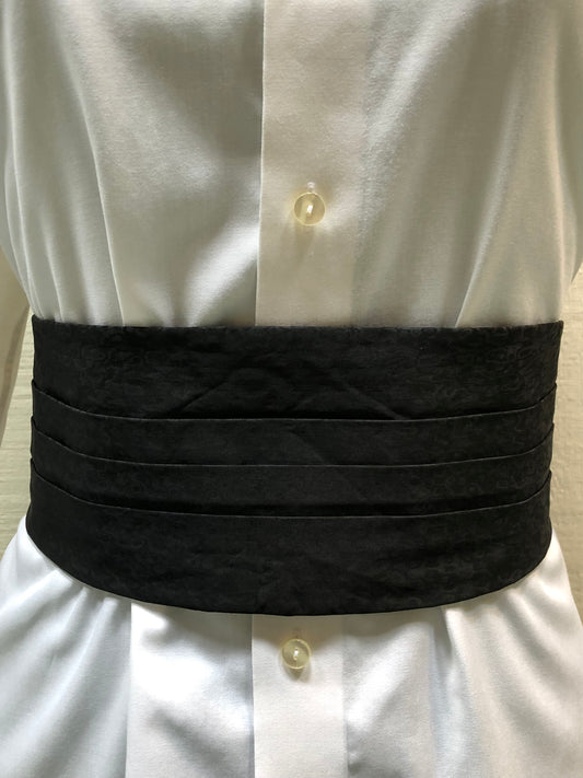 Kingspier Vintage - Vintage A.Sulka & Company black pure watered silk cummerbund.
Adjustable.