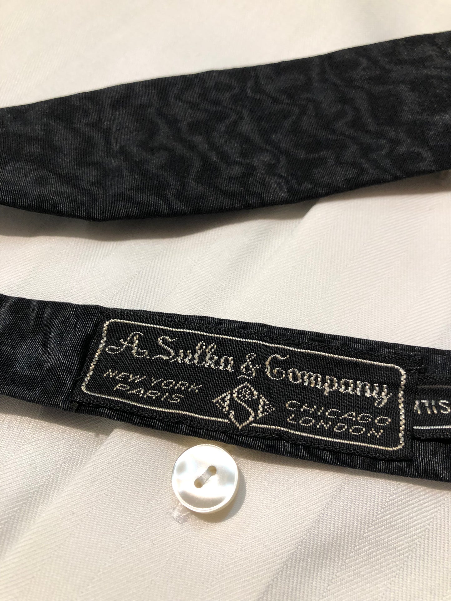 Kingspier Vintage - Vintage A.Sulka & Company black watered silk batwing style bow tie.