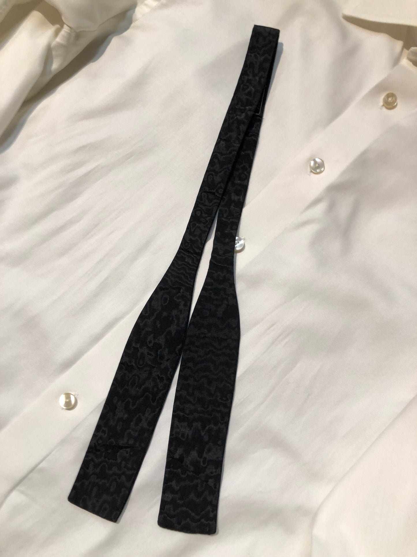 Kingspier Vintage - Vintage A.Sulka & Company black watered silk batwing style bow tie.