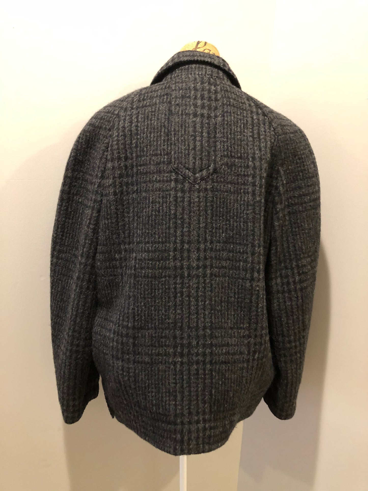 Kingspier Vintage - Enrico Celli grey plaid wool harrington jacket with zipper, three slash pockets and a quilted olive colour lining. Made in Italy.
