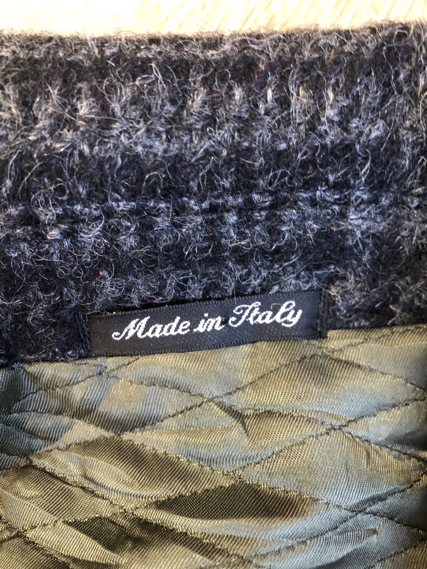 Kingspier Vintage - Enrico Celli grey plaid wool harrington jacket with zipper, three slash pockets and a quilted olive colour lining. Made in Italy.