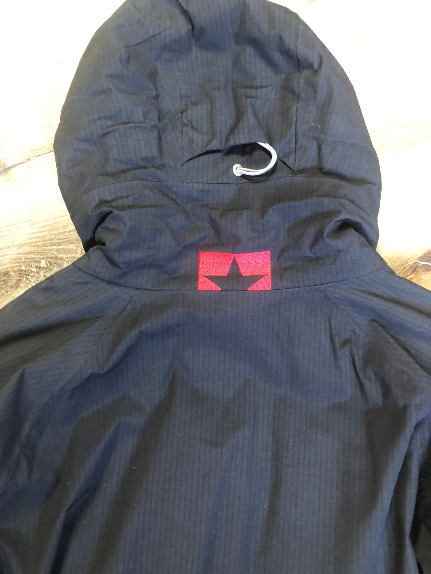Kingspier Vintage - Bonfire “Triumph” black down filled, waterproof ski jacket with waterproof zippers,sling shot hood adjust, season pass window, many well thought out outside and inside pockets for headphone, phone, goggles, Etc. Size medium.