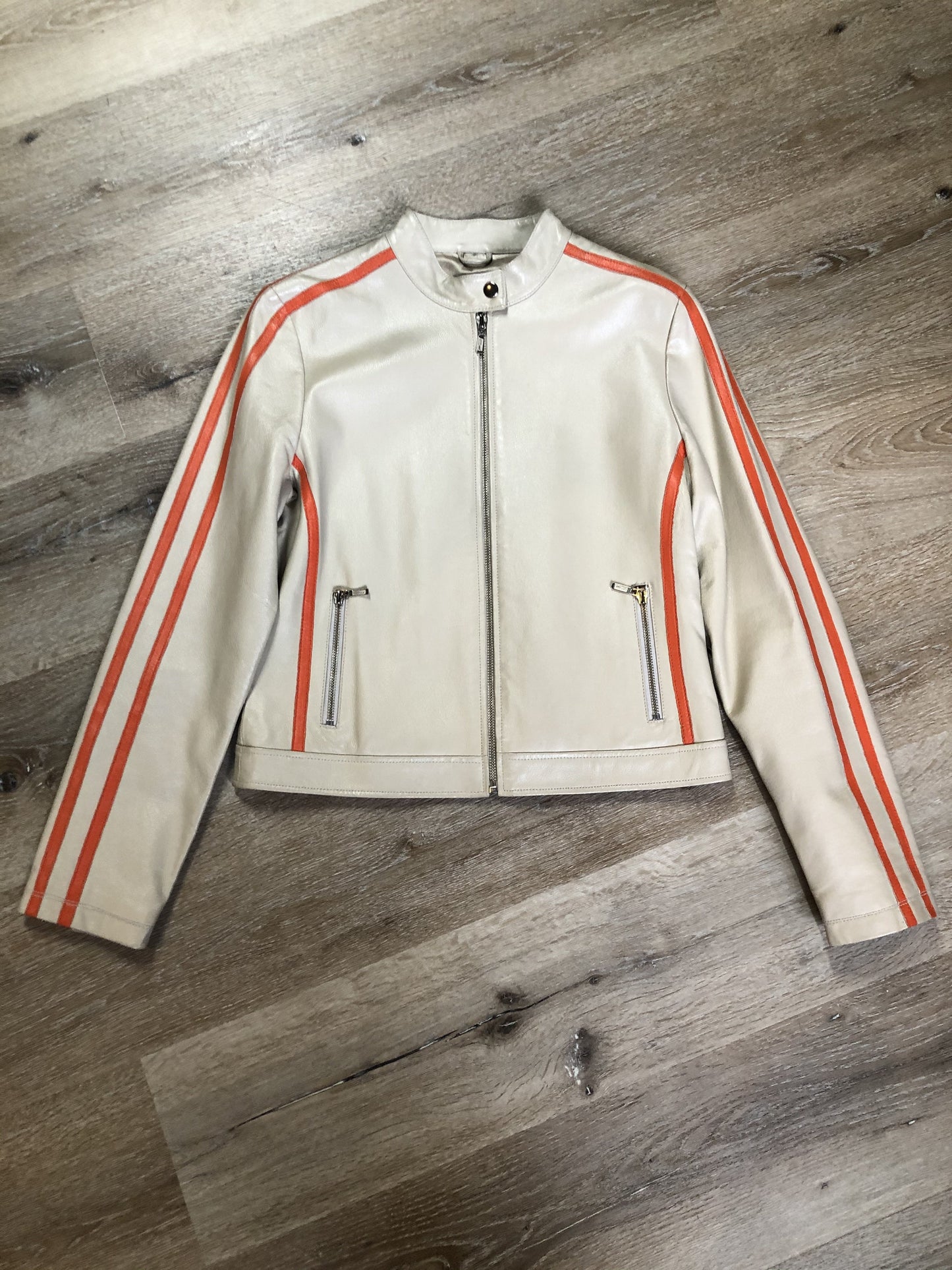Kingspier Vintage - A&S Selections beige with orange stripe moto jacket with zipper closure, vertical zip pockets and zipper at the sleeve. Size medium.