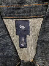 Load image into Gallery viewer, Kingspier Vintage - Gap denim jacket in a dark wash with gold stitching, button closures, two vertical pockets, two flap pockets and two inside pockets. Size XXL. 
