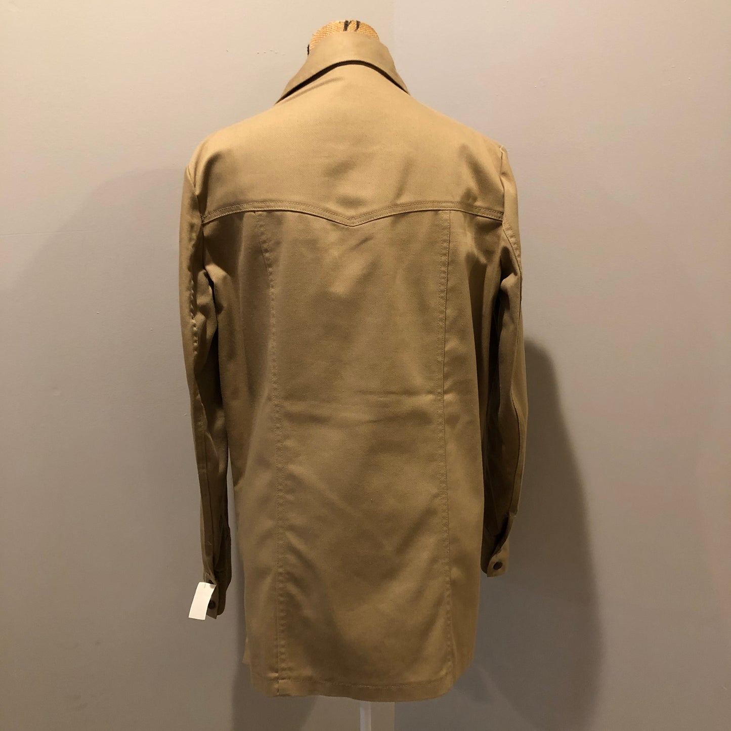 Kingspier Vintage - GWG (Great Western Garment Co.) “Nev’r-press” 1970’s western style denim jacket in tan with snap closures and two flap pockets. Made in Canada. Size 40Lrg.