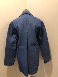 Kingspier Vintage - Hamill denim jacket in a medium wash with button closures, three patch pockets on the front and one inside breast pocket. Made in Canada. Size small. 
