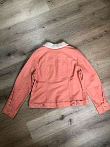 Kingspier Vintage - Isaac Mizrahi Live! denim sherpa jacket in coral pink with stretchy soft denim, button closures, two vertical pockets and two flap pockets. Size 12.