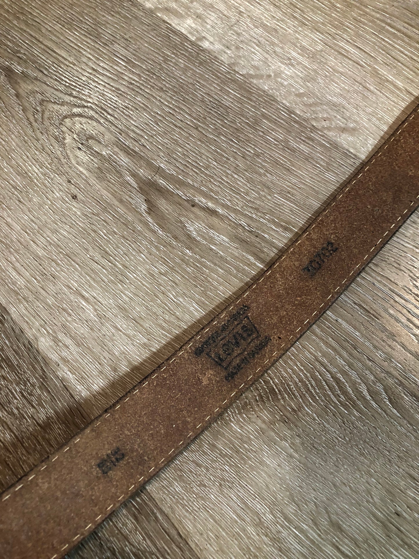 Kingspier Vintage -Vintage Levi’s brown leather belt with large “Century Canada” buckle, Made in Canada