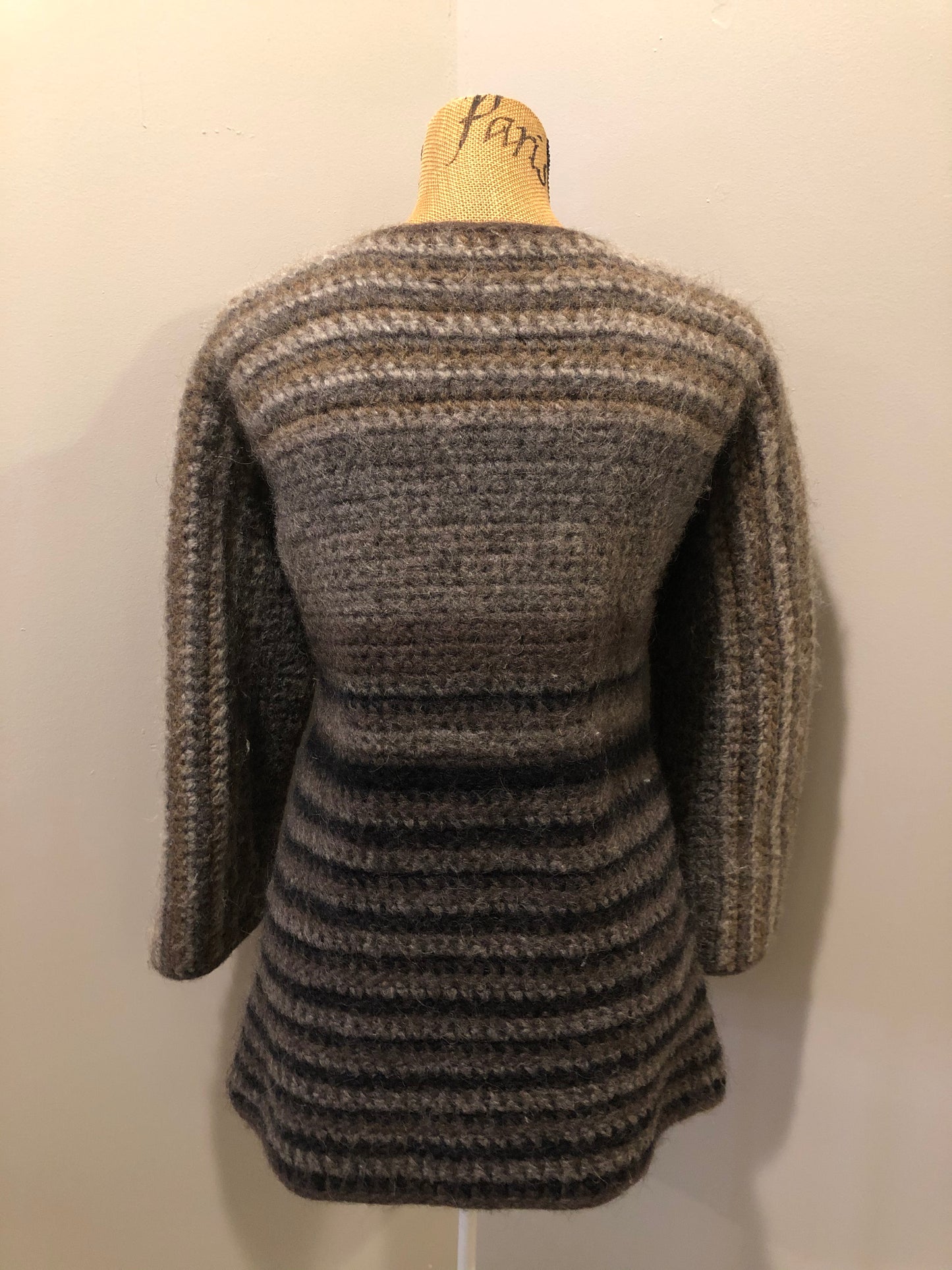 Kingspier Vintage - Paula Scott hand knit wool cardigan in a gradient pattern of beige to dark brown. This cardigan features wooden buttons and was handmade in Nova Scotia. Size medium/ large.