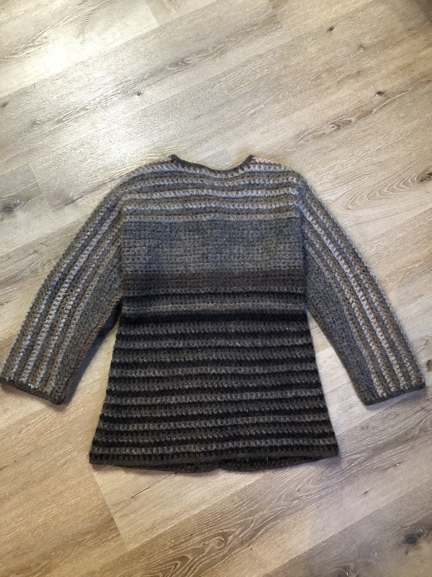 Kingspier Vintage - Paula Scott hand knit wool cardigan in a gradient pattern of beige to dark brown. This cardigan features wooden buttons and was handmade in Nova Scotia. Size medium/ large.