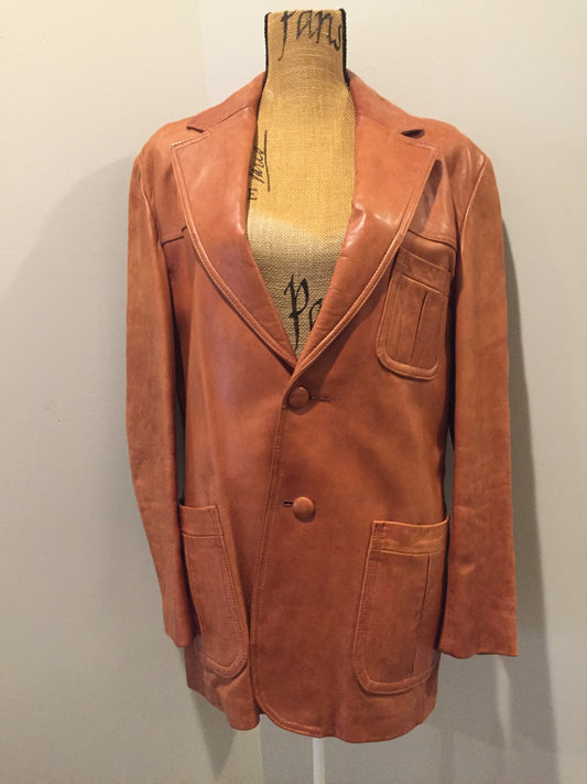 Kingspier Vintage - Alder brown leather jacket with button closures and three patch pockets. Made in California. Size 42.