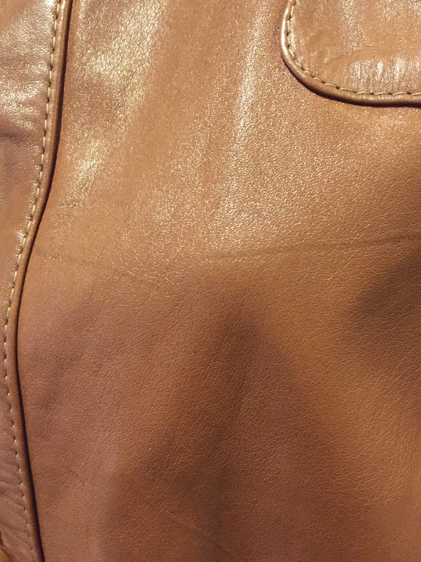 Kingspier Vintage - Scrambler light brown leather jacket with button closures and flap pockets. Size 42M.