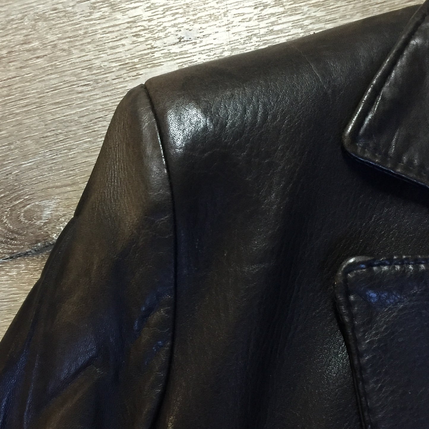 Kingspier Vintage - Cito Leather black leather jacket with red diamond pattern, welt pockets and princess seams. Size 7.