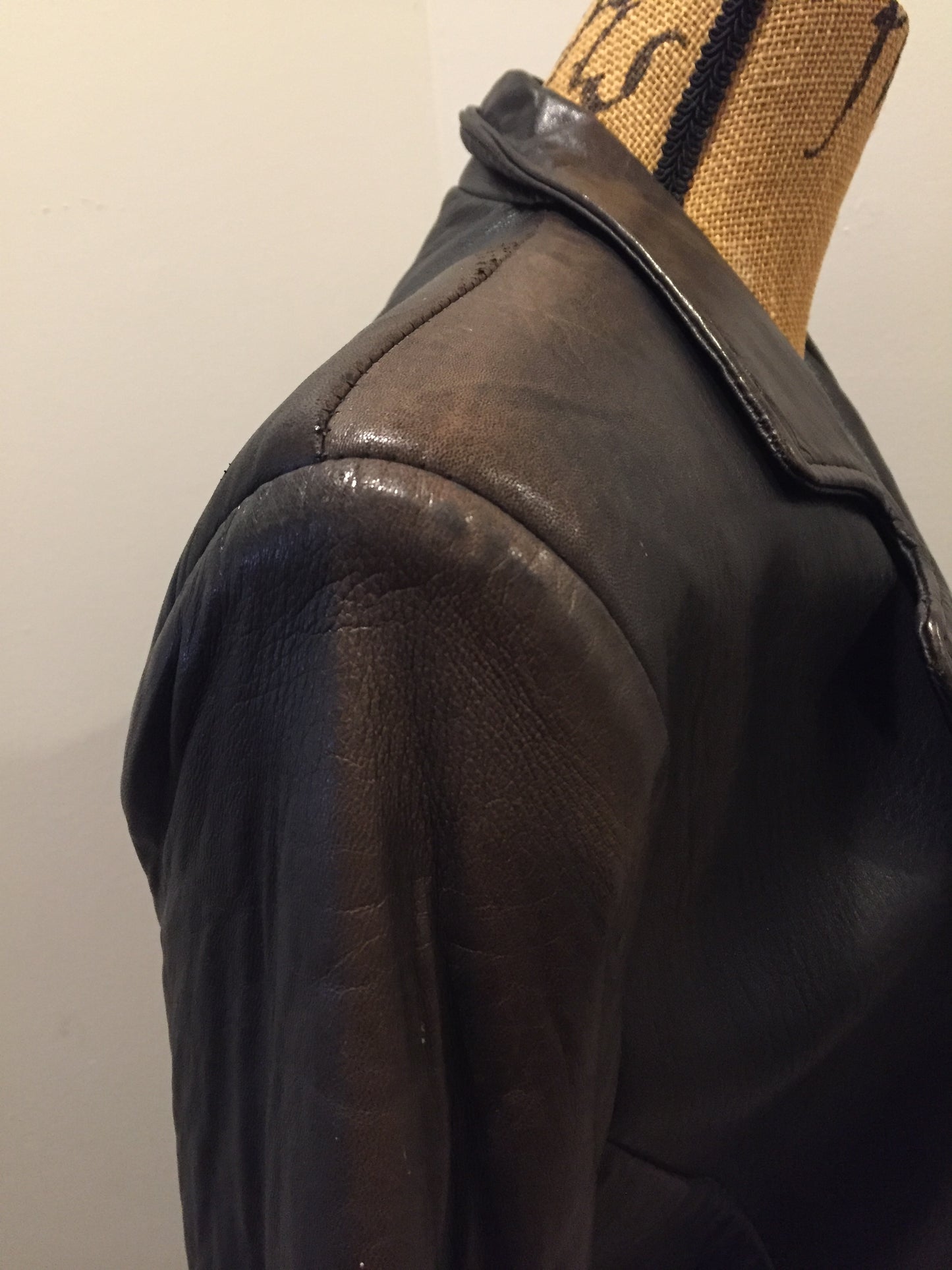 Kingspier Vintage - Cito Leather black leather jacket with red diamond pattern, welt pockets and princess seams. Size 7.