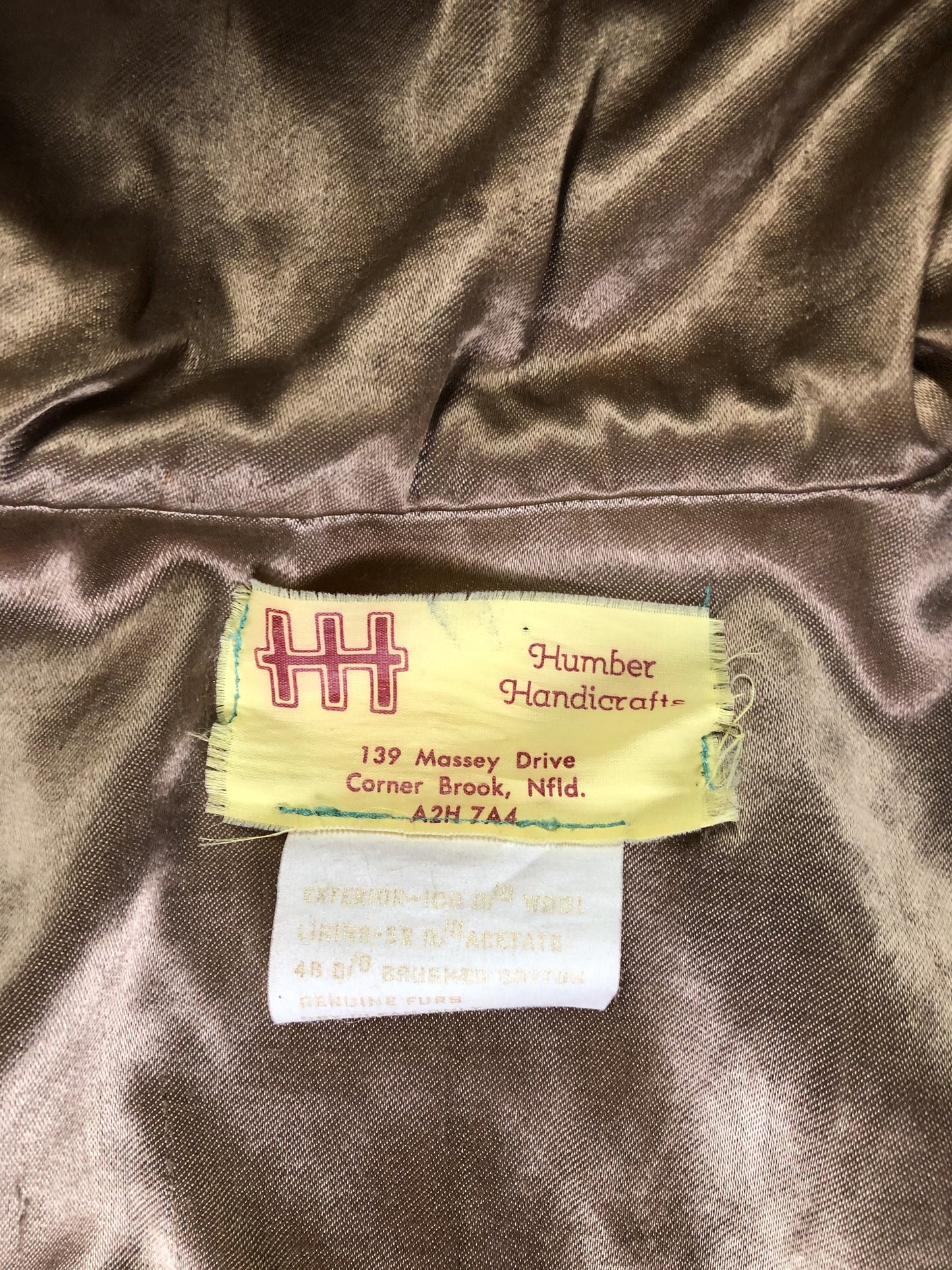 Kingspier Vintage - Children’s Turquoise Wool Humber Handcrafts northern parka featuring a hood, white fur trim, zipper closure, lining, embroidered winter scenes along the front. Made in Canada.