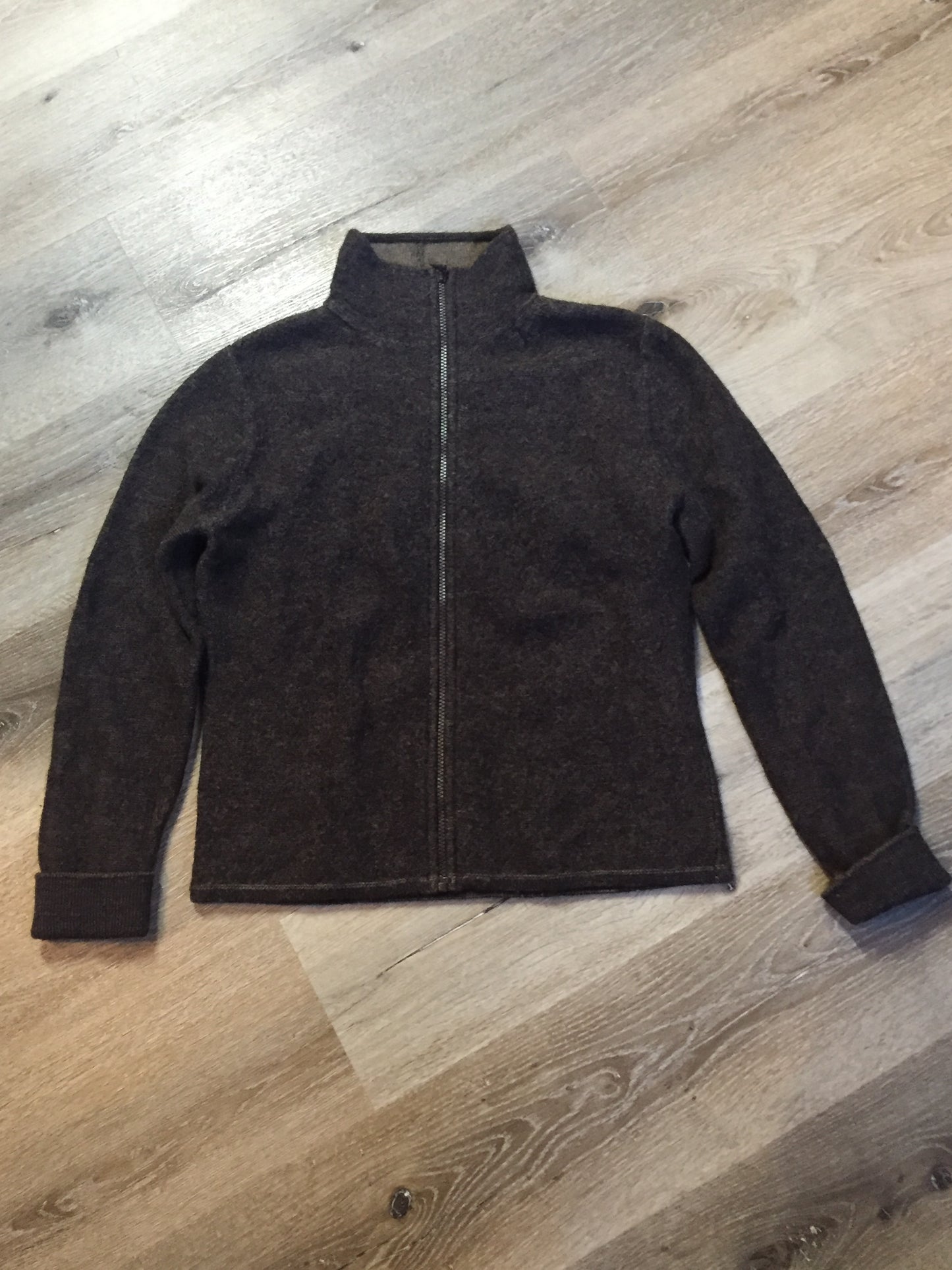 Kingspier Vintage - Eagle’s Eye wool cardigan in brown with zipper closure. Size small.