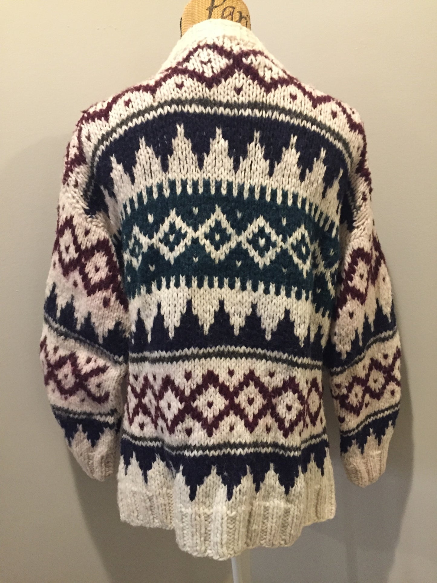 Kingspier Vintage - Vintage South American multi-cloloured wool cardigan with buttons and pockets. Size large.