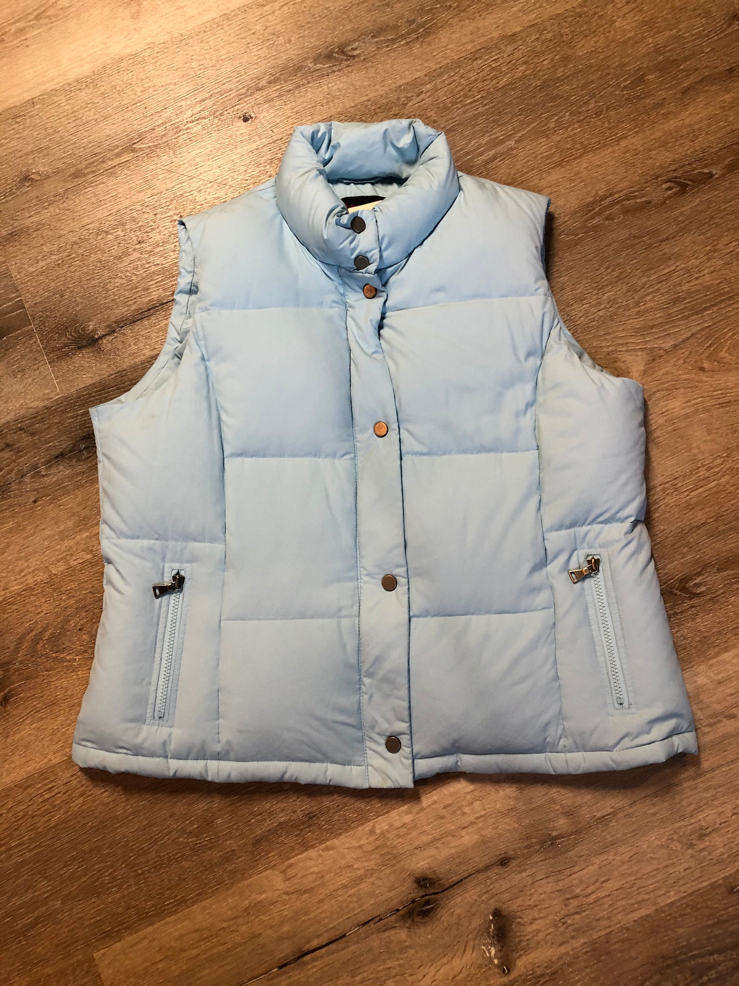 Kingspier Vintage - Alpinetek baby blue down filled puffer vest with zipper and snap closures, vertical zip pockets. Size large.