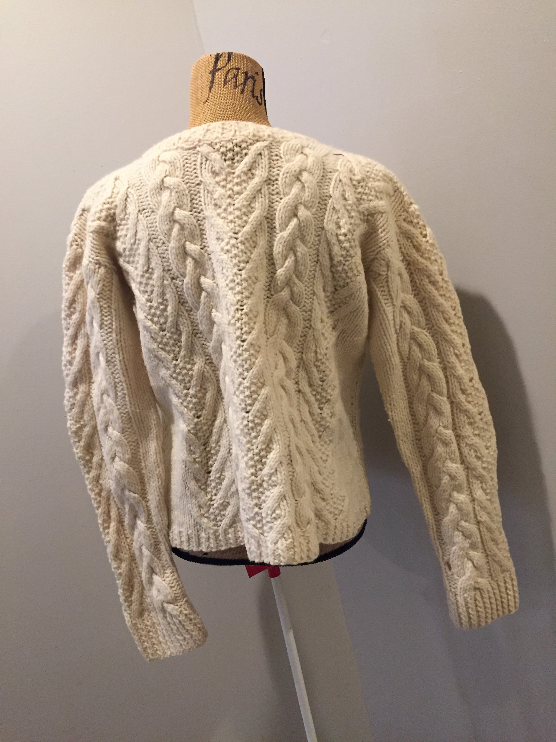 Kingspier Vintage - Dino Pisani cream coloured hand knit, cable knit wool jumper. Made in Italy. Size small.