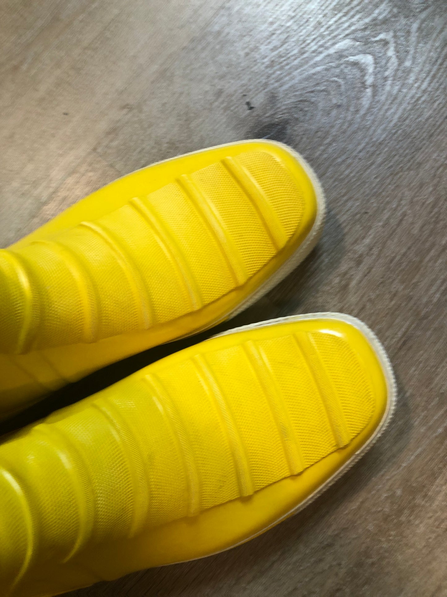 Original Nokia yellow and white rubber sailing boots circa 1980’s are handmade in Finland by the same company that makes cell phones. Nokia no longer makes boots. Size 13M /15W US, 46 EUR