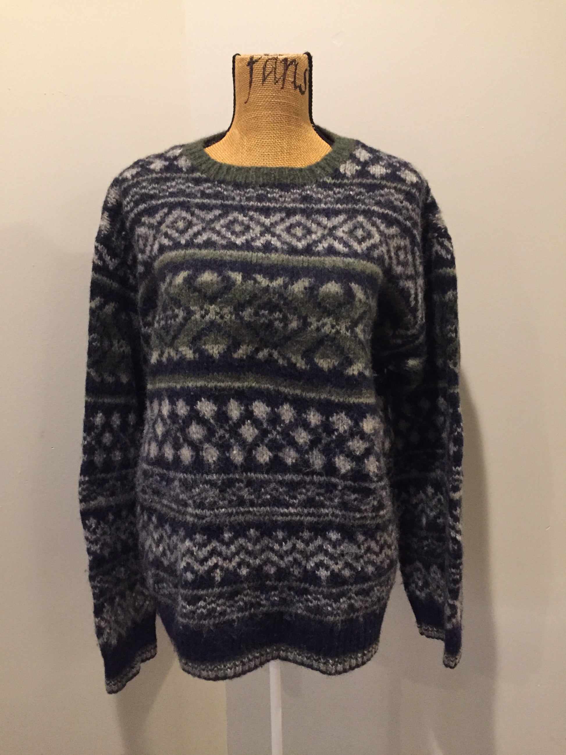 Kingspier Vintage - Wool jumper in navy/green/grey. Size L/XL.