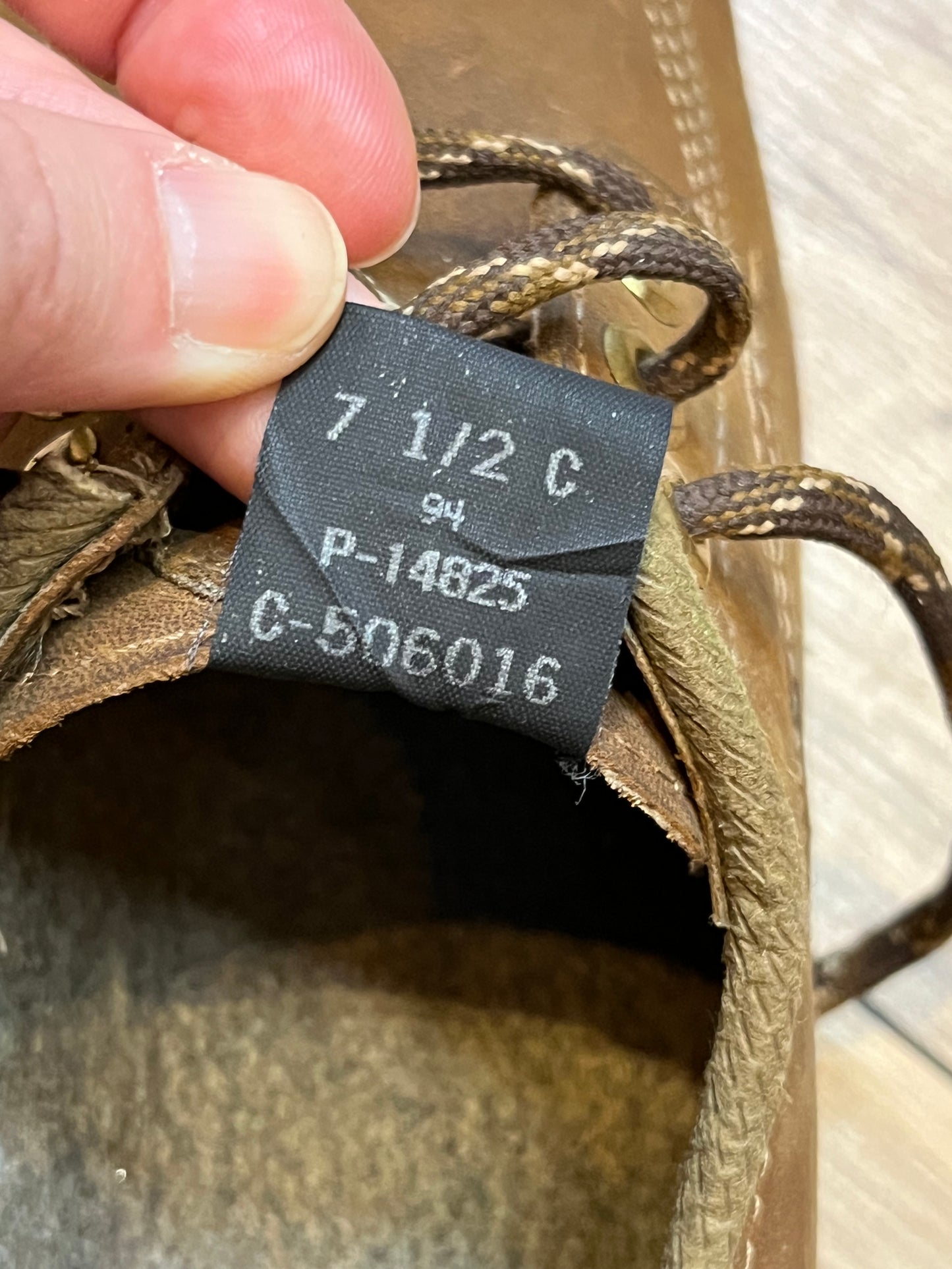 Vintage Prospector 1980’s NWOT deadstock moc toe three eyelet brown leather shoes, Made in Canada
Size US 7.5 womens