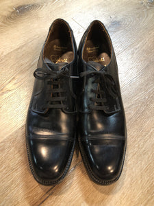 Vintage Hartt deadstock “extra quality” cap toe oxford shoes, in calfskin leather. Made in Canada.  Size 11M US/ 44EUR