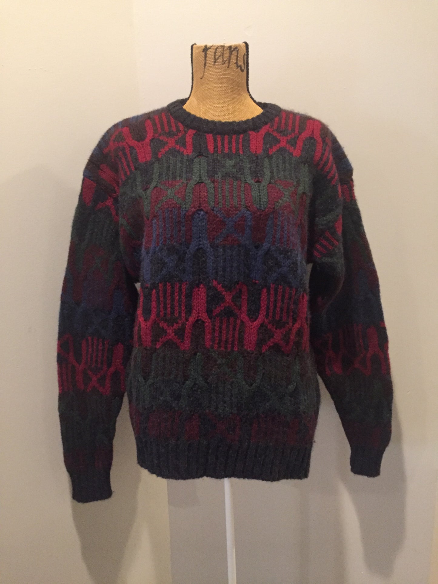 Kingspier Vintage - Woolrich grey/red/blue/green wool jumper. Size L/XL.