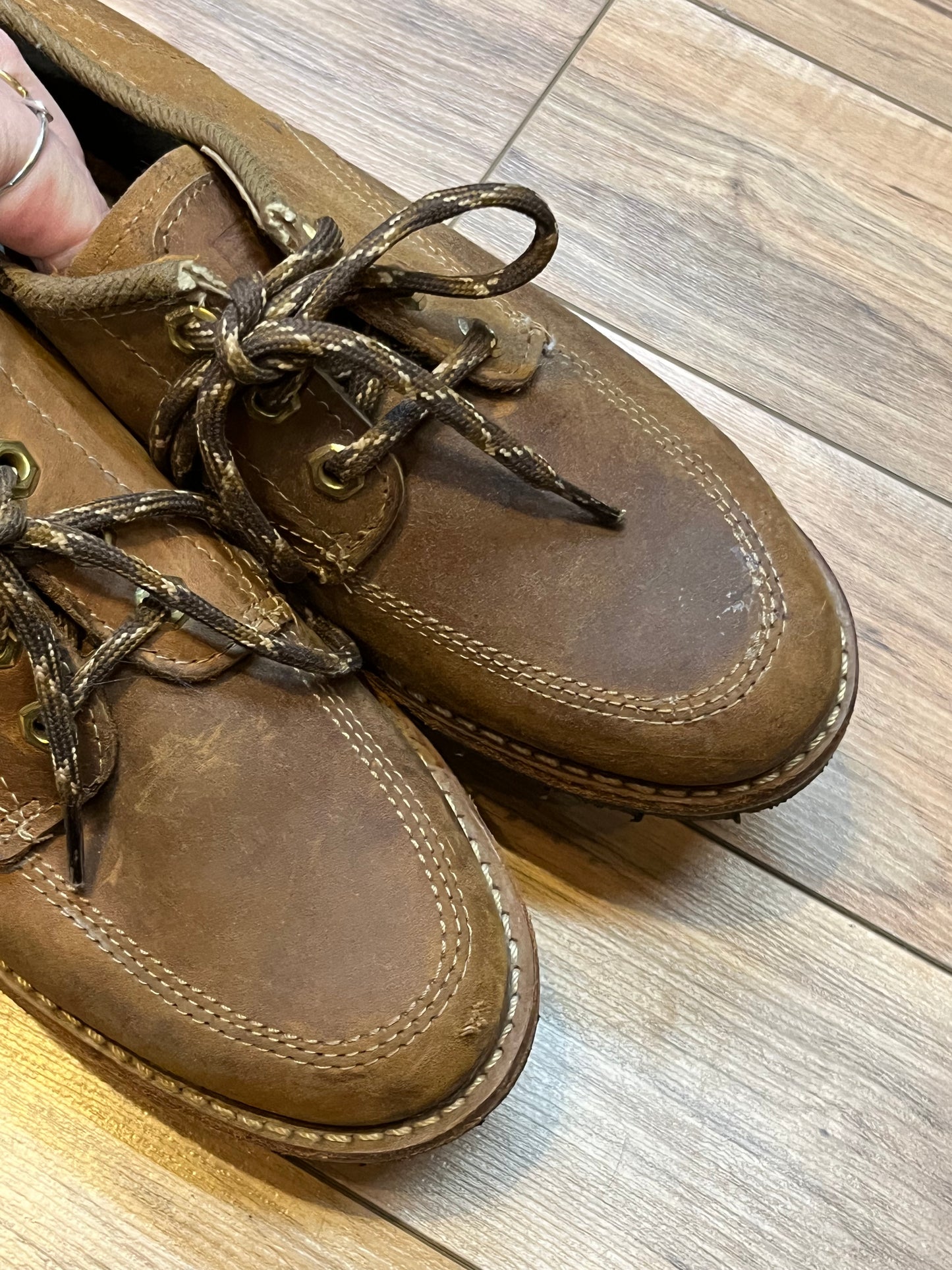 Vintage Prospector 1980’s NWOT deadstock moc toe three eyelet brown leather shoes, Made in Canada
Size US 9.5 womens