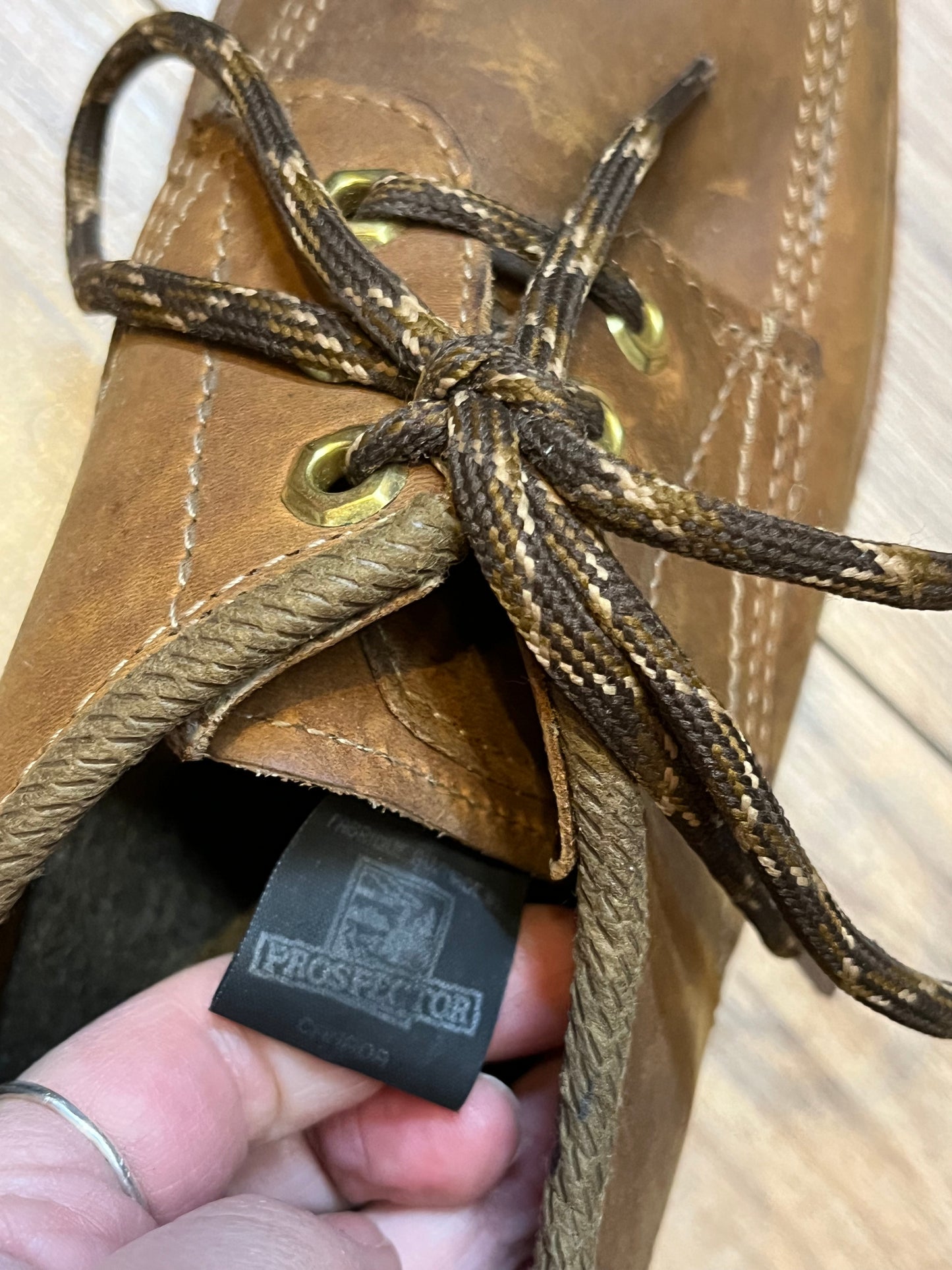 Vintage Prospector 1980’s NWOT deadstock moc toe three eyelet brown leather shoes, Made in Canada
Size US 9.5 womens